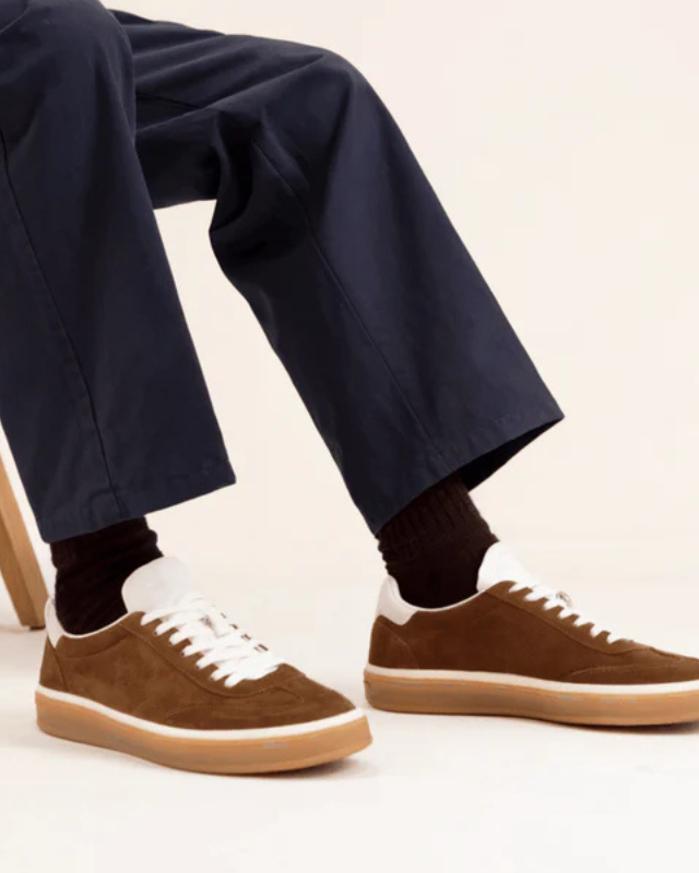 Sneaker Basse Uomo in Camoscio Raffinatezza Contemporanea Riviera
