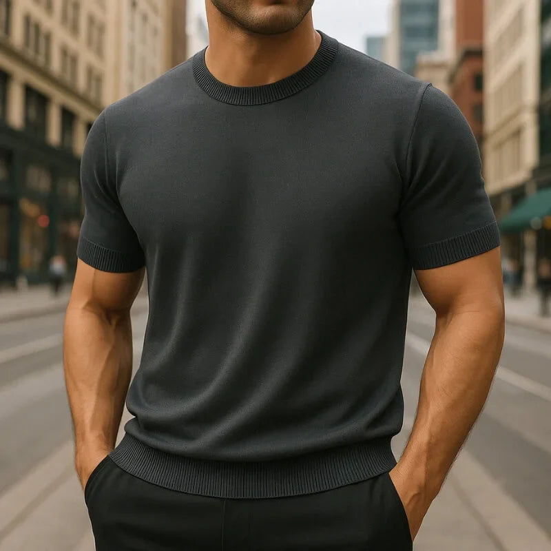 T-Shirt Auro dalla Vestibilità Sartoriale