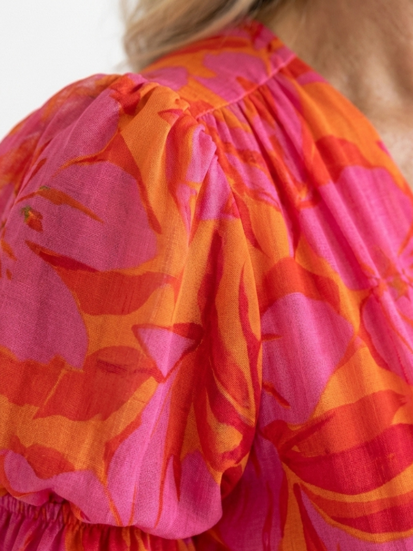 Samara | Abito midi floreale con scollatura a V e maniche a palloncino