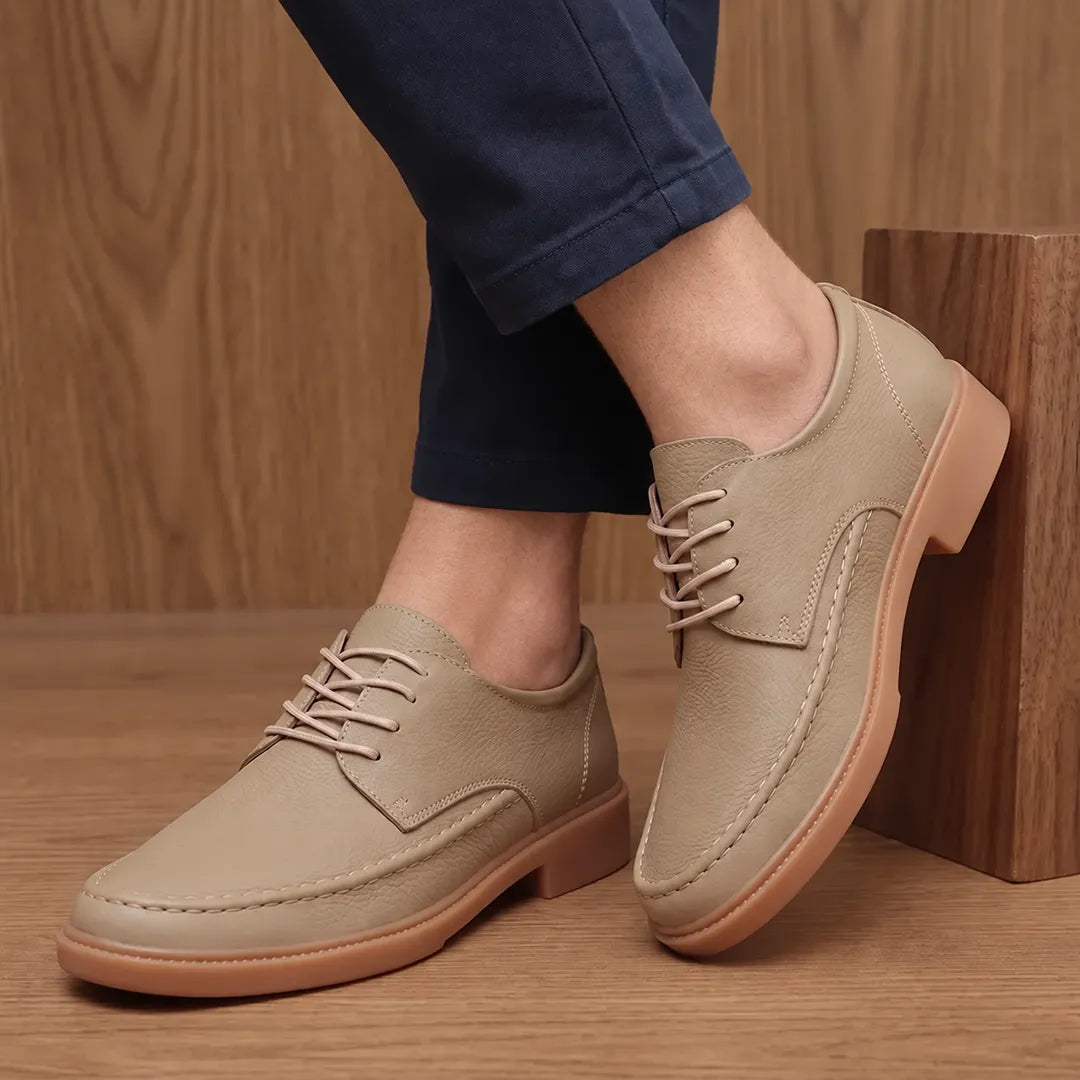 Scarpe Moc-Toe Uomo dal Design Raffinato