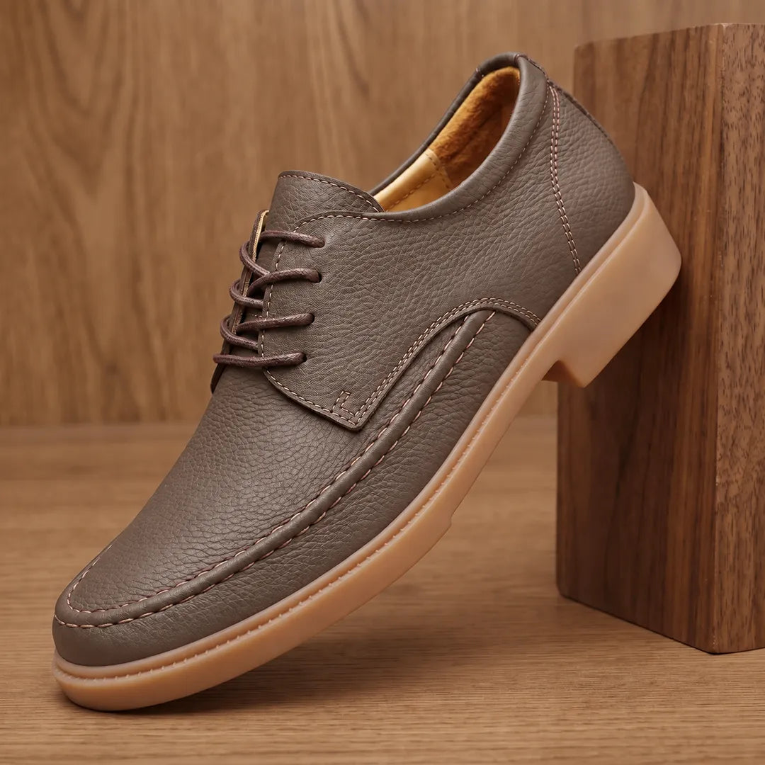Scarpe Moc-Toe Uomo dal Design Raffinato