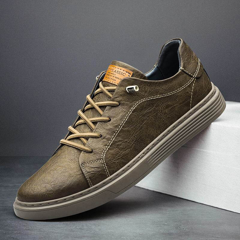 Sneaker in pelle italiana per uomini fatte a mano casual